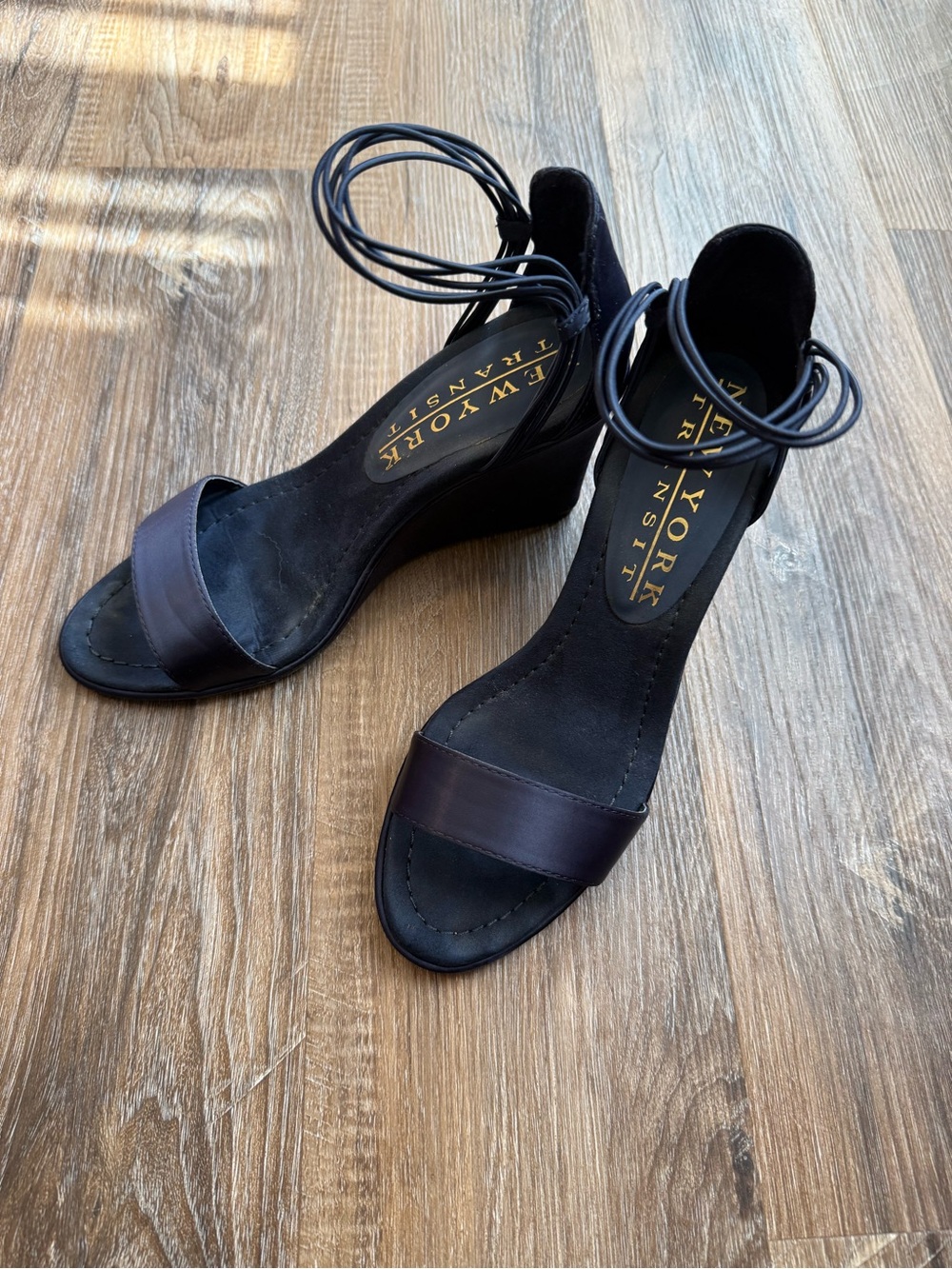 New York Transit navy blue Ankle-Tie Wedge Sandals